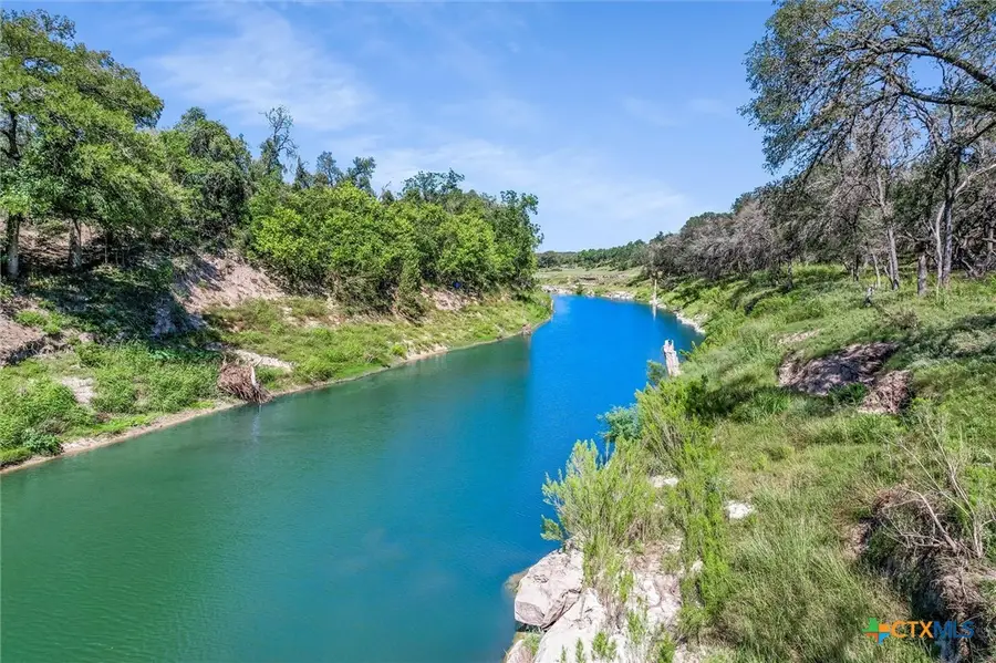 2038 Paradise Parkway, Canyon Lake, TX 78133 - #2