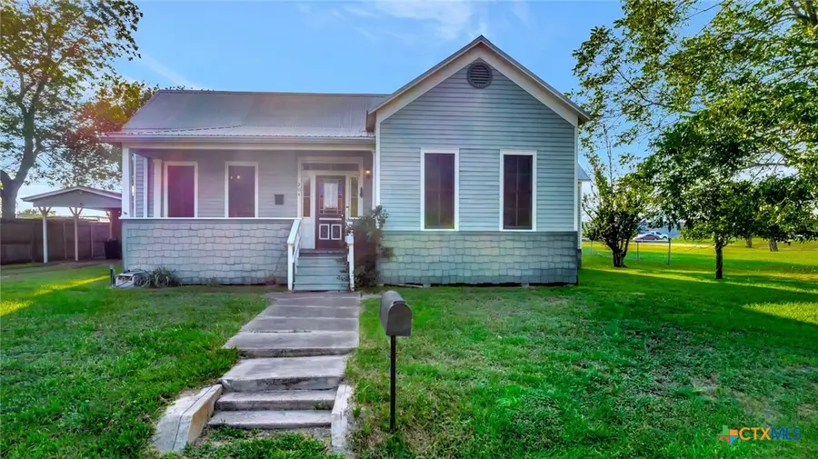 204 S Valley Street, Cuero, TX 77954 - Image #3