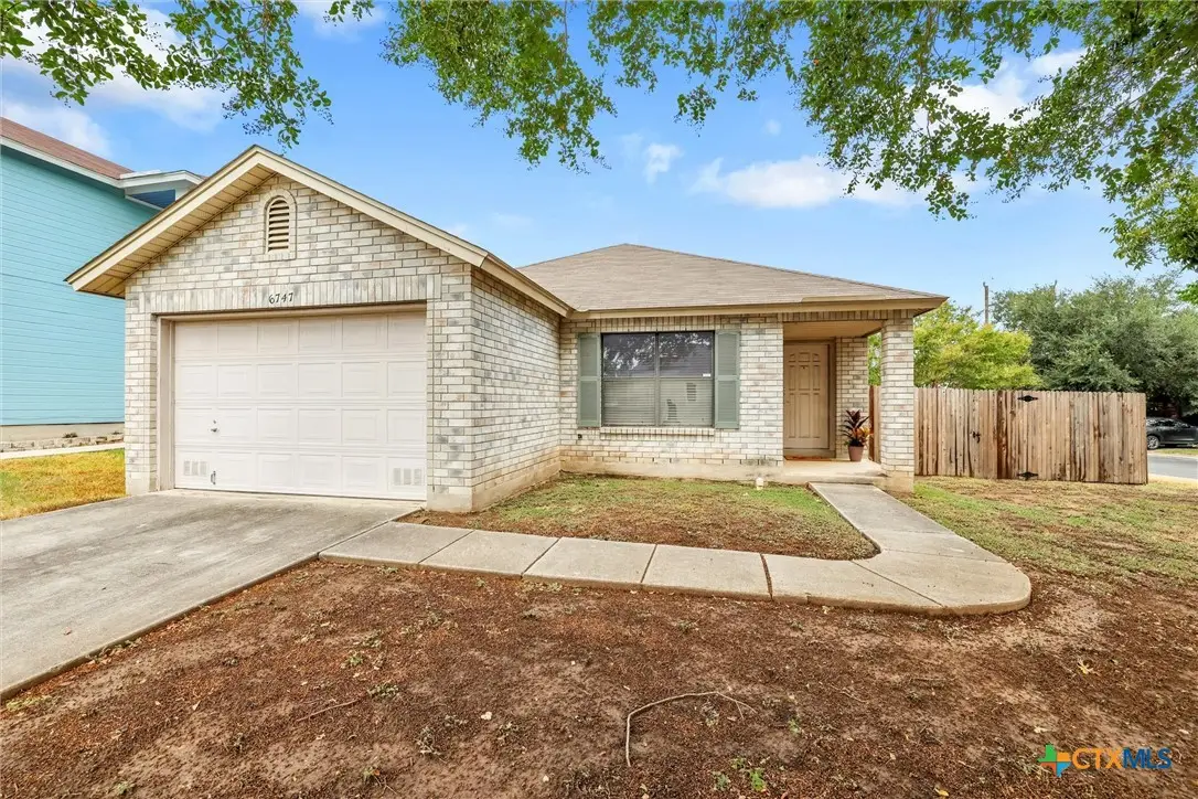 6747 Sunlit Pass Drive, San Antonio, TX 78239 - Image #1