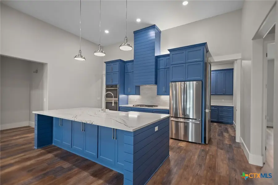 2062 W Harrison Avenue, Port Oconnor, TX 77982 - Image #2