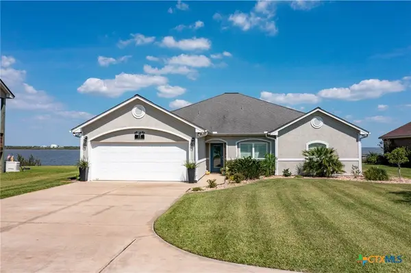 68 N Blue Heron Drive, Port Lavaca, TX 77979