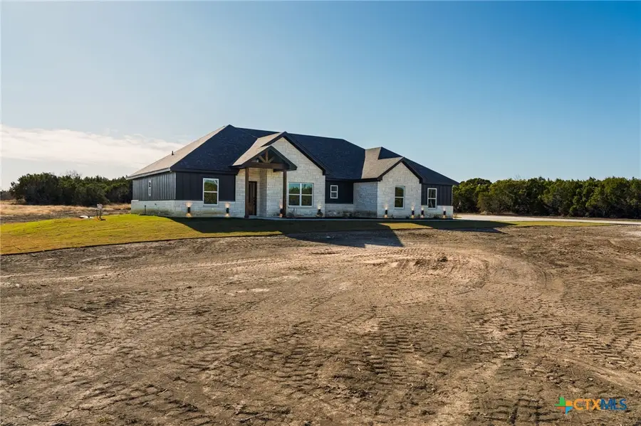 190 Cedar Bluff Loop, Gatesville, TX 76528 - Image #2