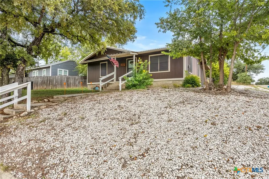 607 S Summer Street, Lampasas, TX 76550 - Image #2