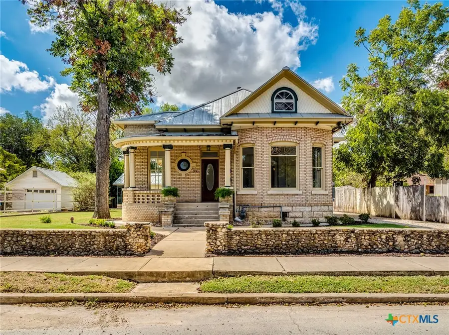 351 N Guenther Avenue, New Braunfels, TX 78130 - Image #3