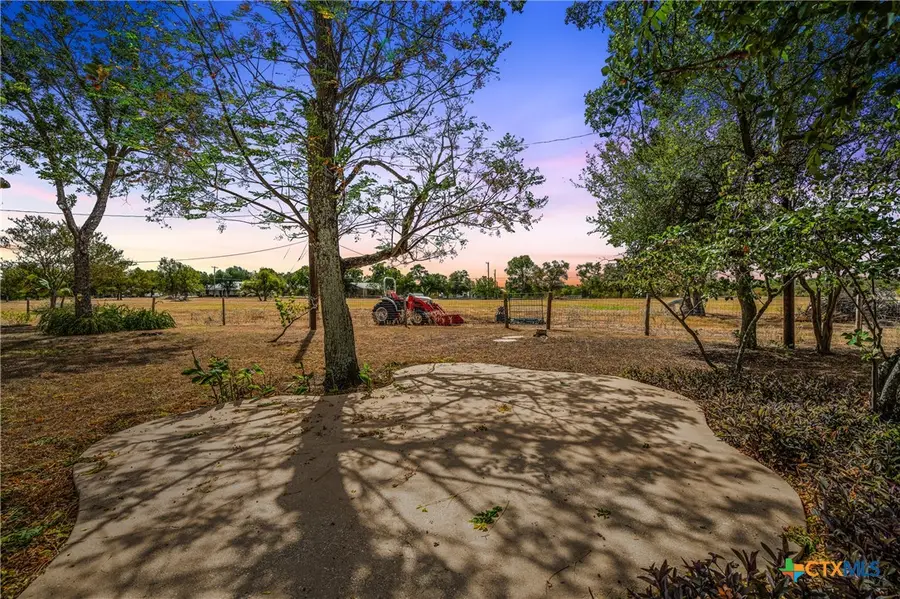 105 Davis Drive, Thorndale, TX 76577 - Image #3