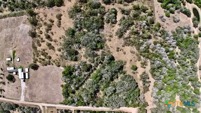 611 N Raymond Road, La Grange, TX 78945 - Image #2