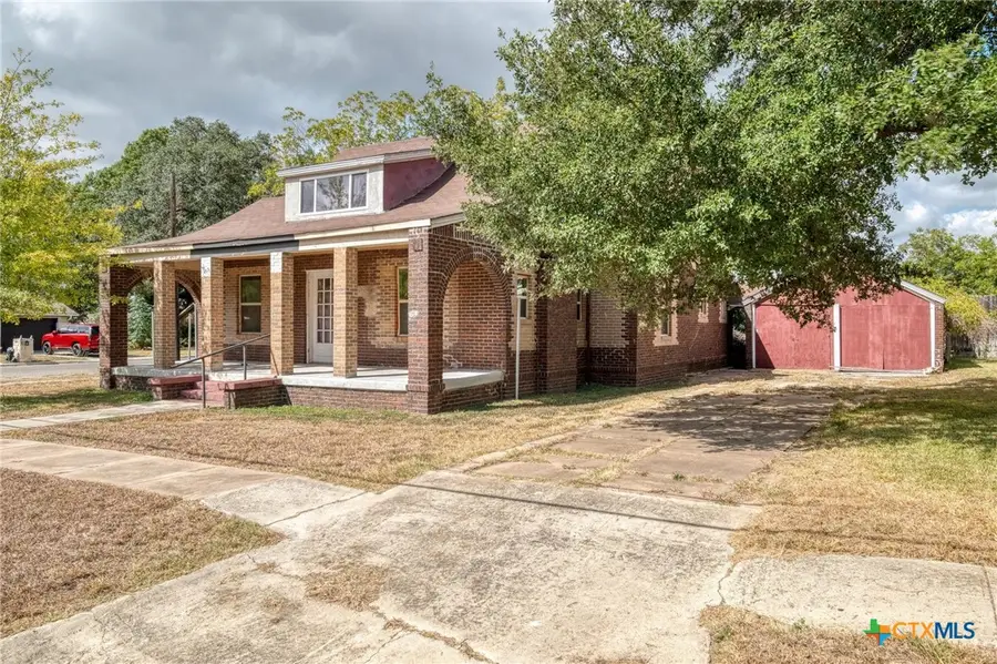 116 S Cypress Avenue, Luling, TX 78648 - Image #3