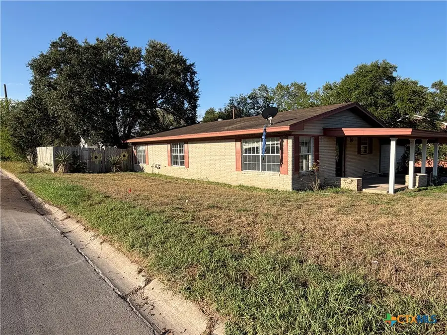 218 Graham Road, Kenedy, TX 78119 - Image #2