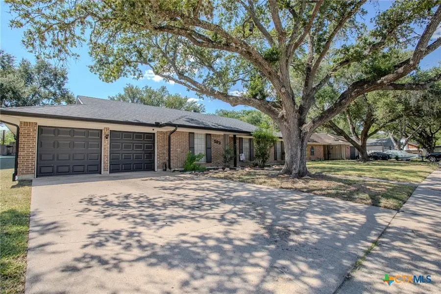 503 Sherwood Drive, Victoria, TX 77901 - Image #2