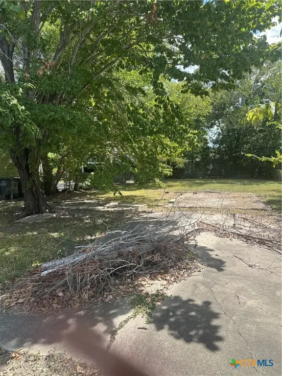 2707 Algie Street, Victoria, TX 77901