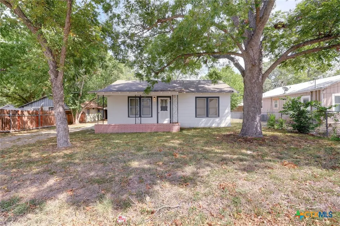 815 Pecan Street, Seguin, TX 78155 - Image #1