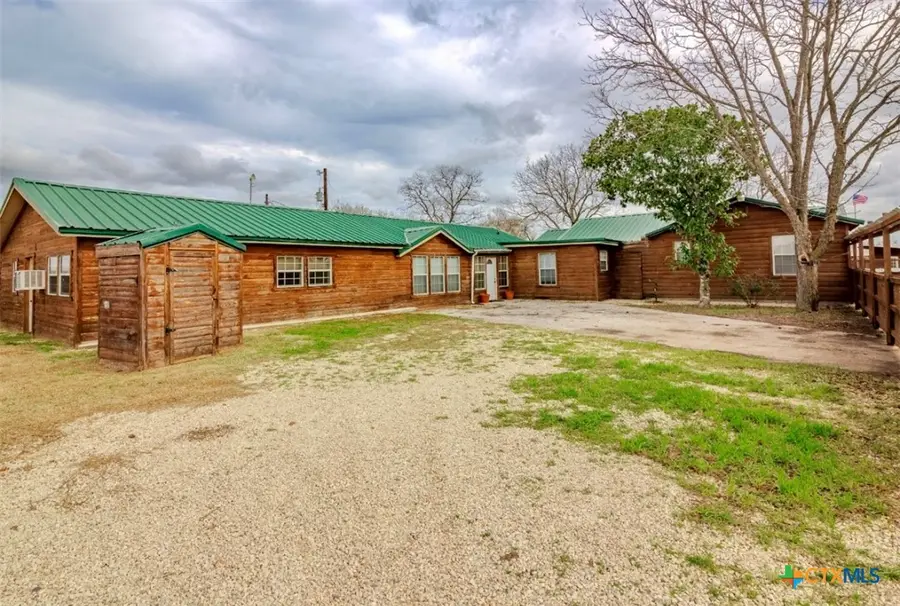 231 N State Highway 95, Yoakum, TX 77995 - Image #3