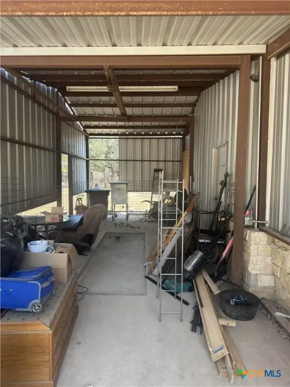 7160 7160 County Road 330, Bertram, TX 78605 - Image #2