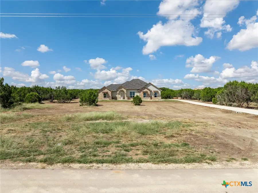 117 Cedar Bluff Loop, Gatesville, TX 76528 - Image #2