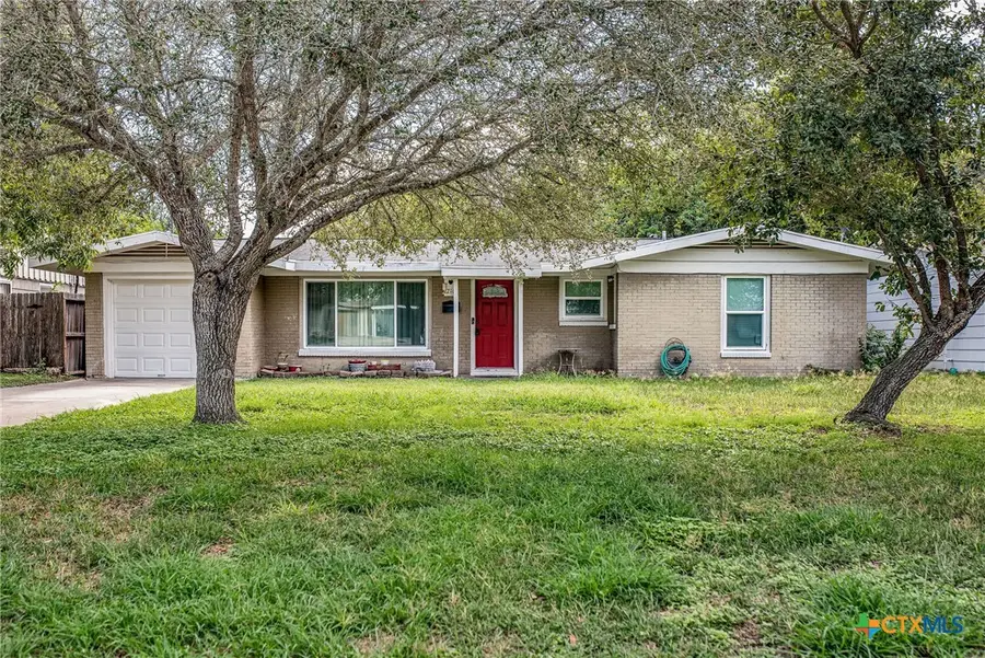 216 Bowie Street, Port Lavaca, TX 77979 - Image #2