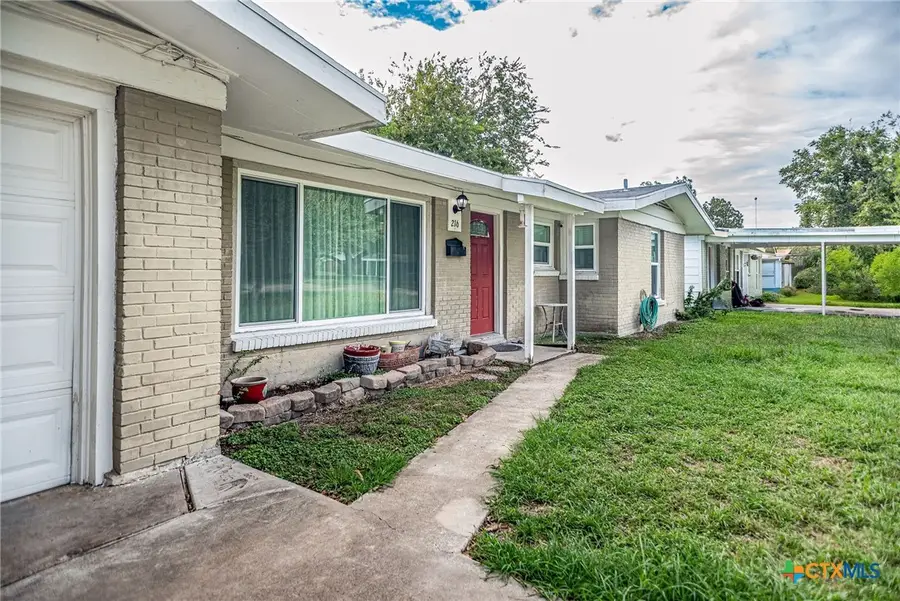 216 Bowie Street, Port Lavaca, TX 77979 - Image #3