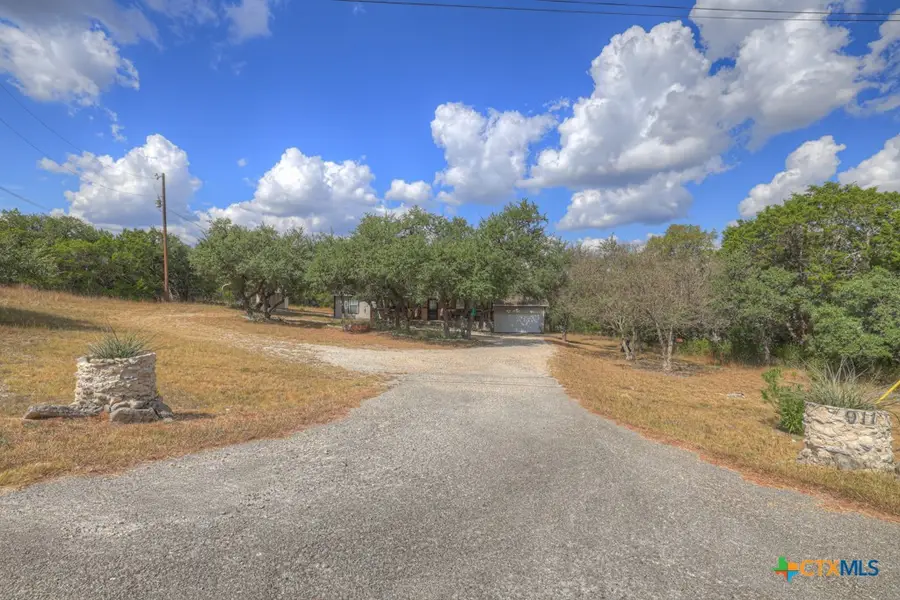 911 Heritage Hill, Canyon Lake, TX 78133 - #2