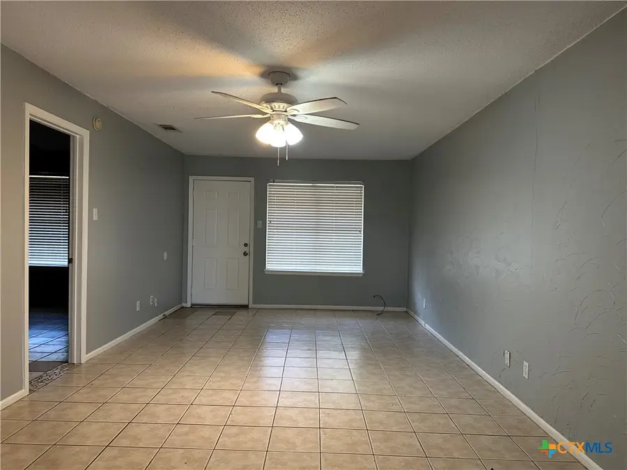 1051 Country Club Drive #27, Seguin, TX 78155 - Image #2