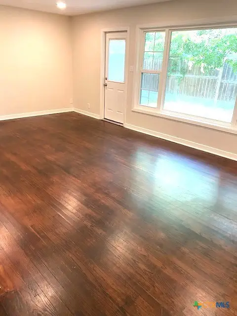 4903 Evergreen Street, Victoria, TX 77904 - Image #2