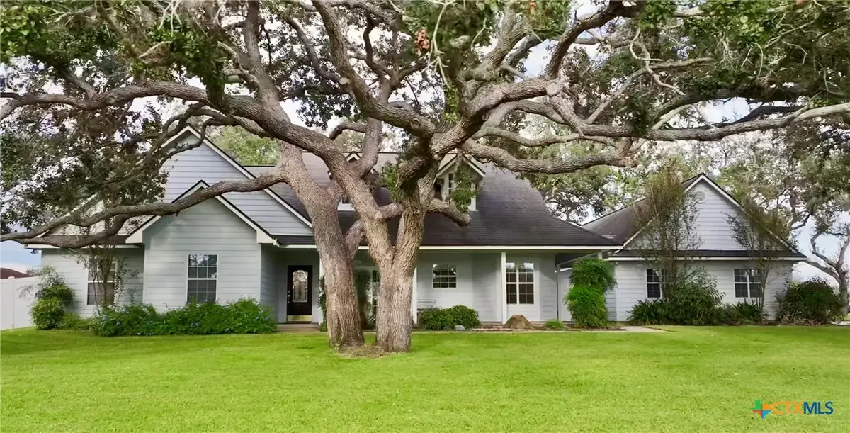 185 Lakeshore Drive, Goliad North, TX 77963 - Image #1