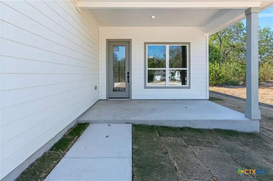 223 W Allen Street, Bartlett, TX 76511 - Image #3