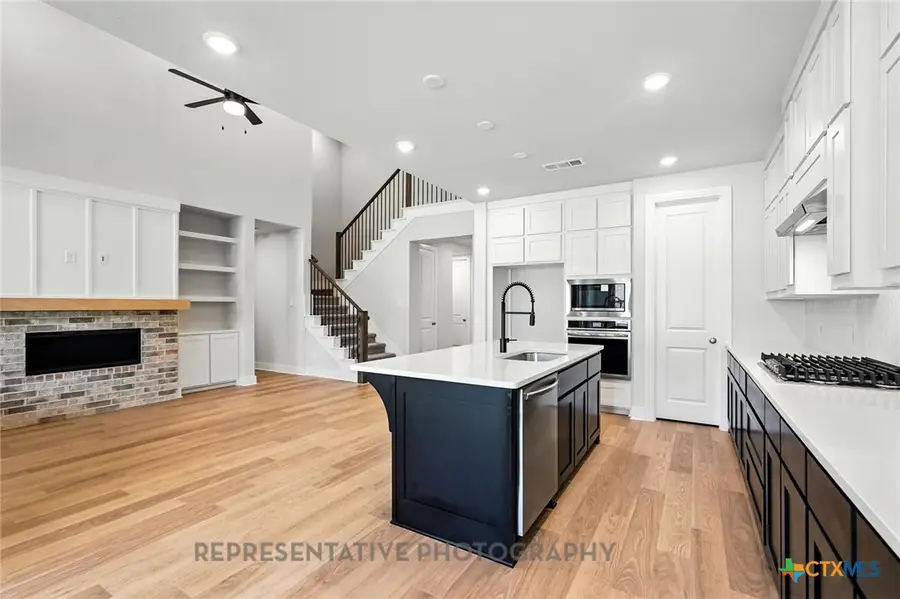 8038 Petal Rest, Schertz, TX 78154 - Image #3