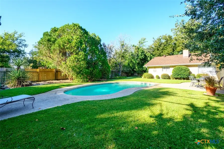 1705 Redwood Drive, Harker Heights, TX 76548 - Image #2