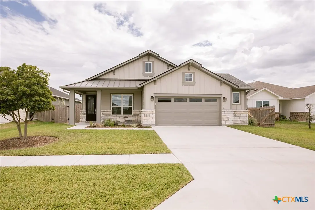 113 Persimmon Court, Victoria, TX 77904 - Image #1