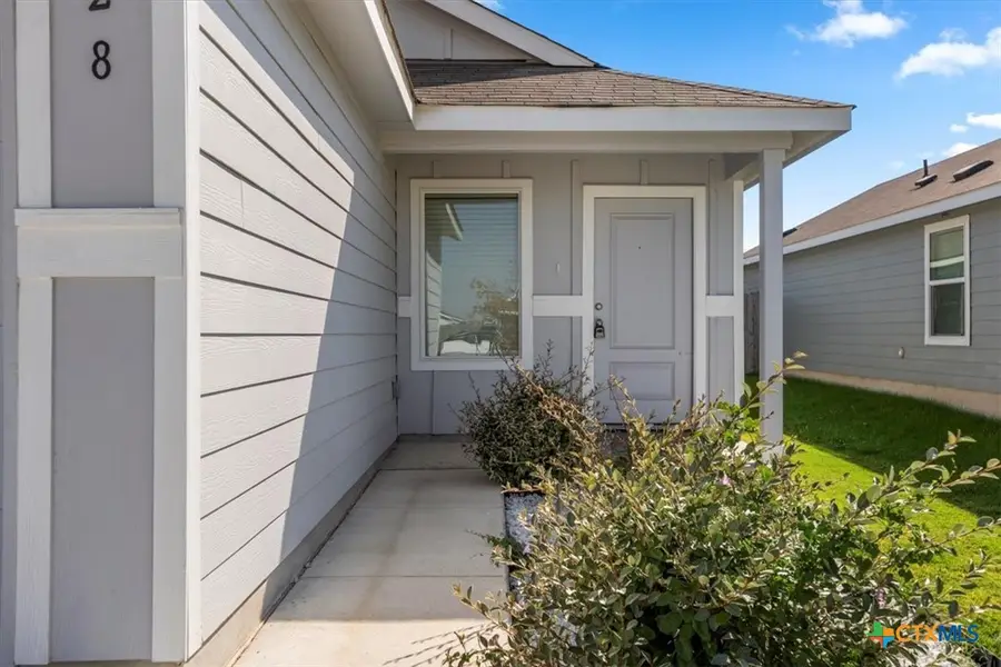 128 Hellcats Way, Jarrell, TX 76537 - Image #2