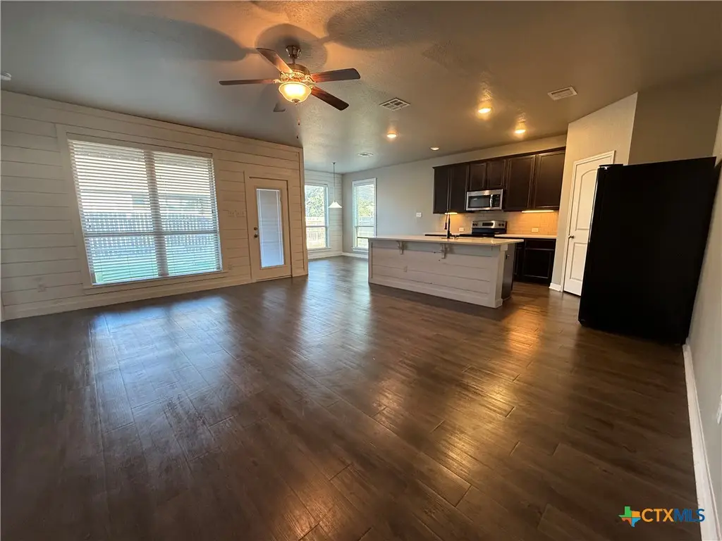 5321 Lancaster Drive, Belton, TX 76513 - Image #1