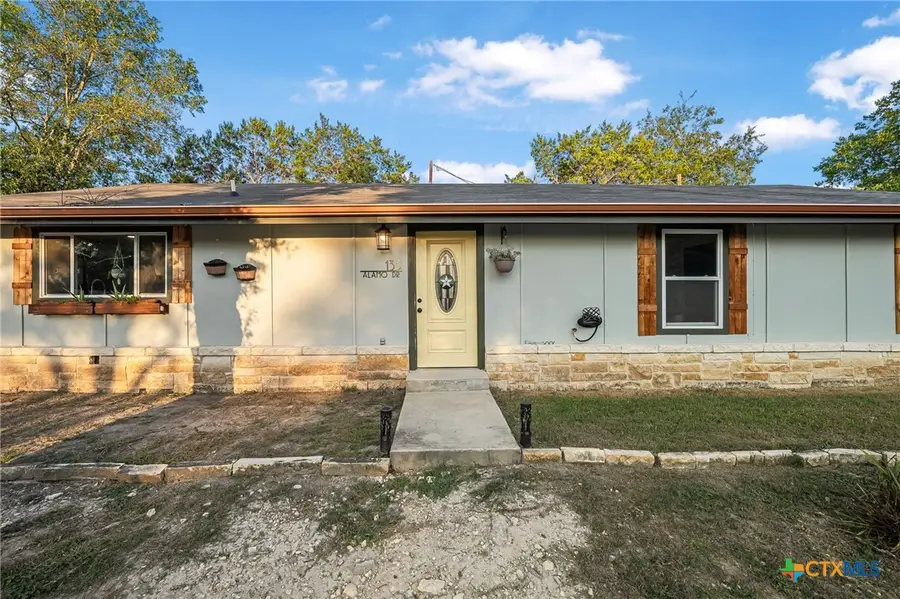133 Alamo Drive, Pipe Creek, TX 78063 - Image #2