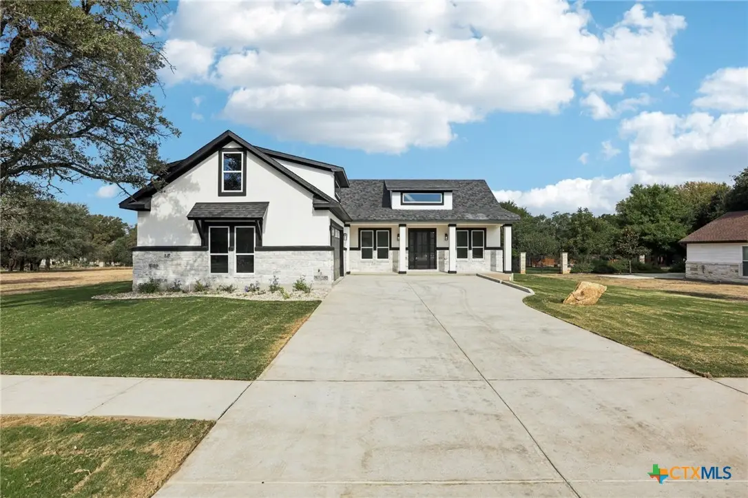 320 Yellow Ribbon Trail, Burnet, TX 78611 - Image #1