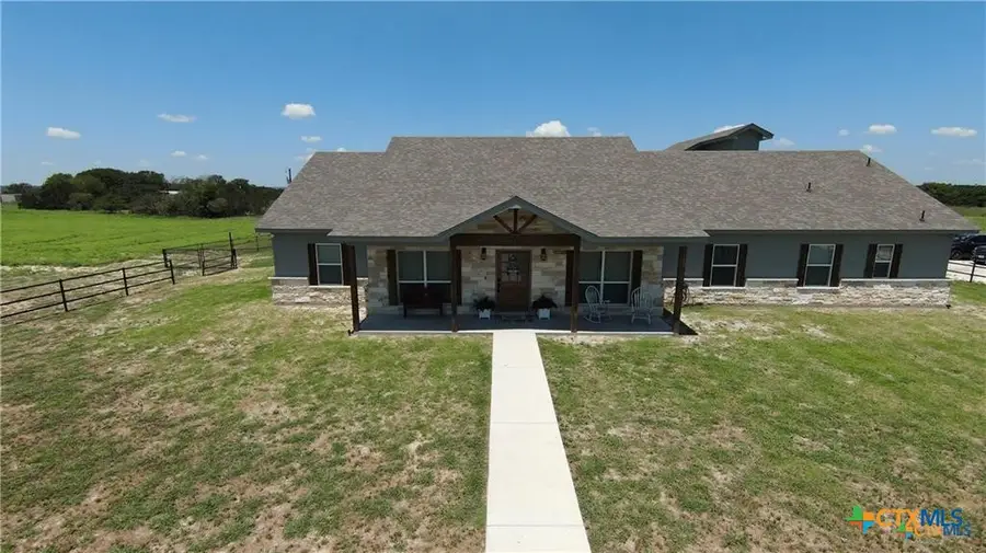 5851 Moccasin Bend Road, Gatesville, TX 76528 - Image #2