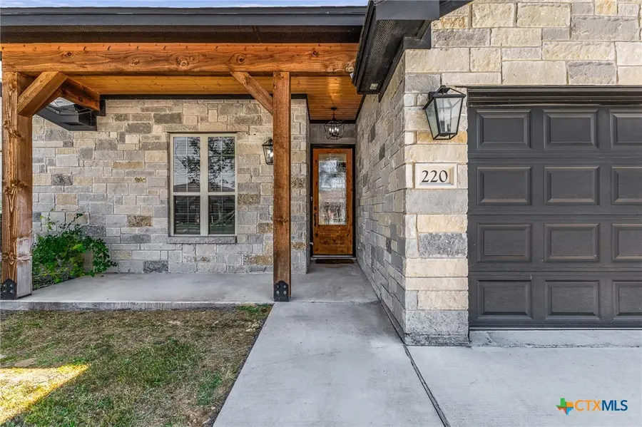 220 Pecan Meadow Lane, Harker Heights, TX 76548 - Image #3