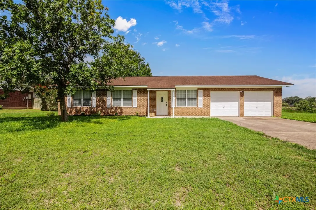 939 N San Patricio Street, Goliad, TX 77963 - Image #1