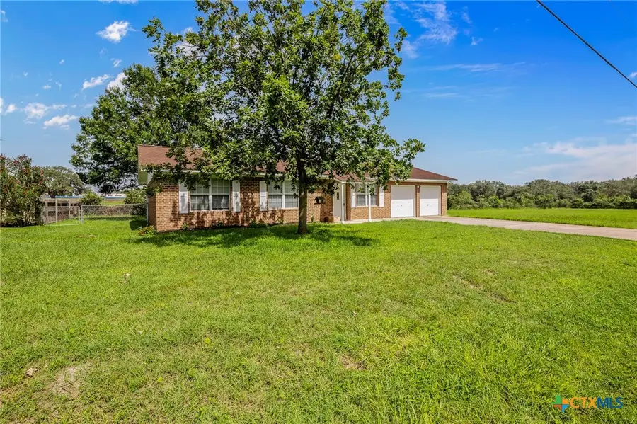 939 N San Patricio Street, Goliad, TX 77963 - Image #3