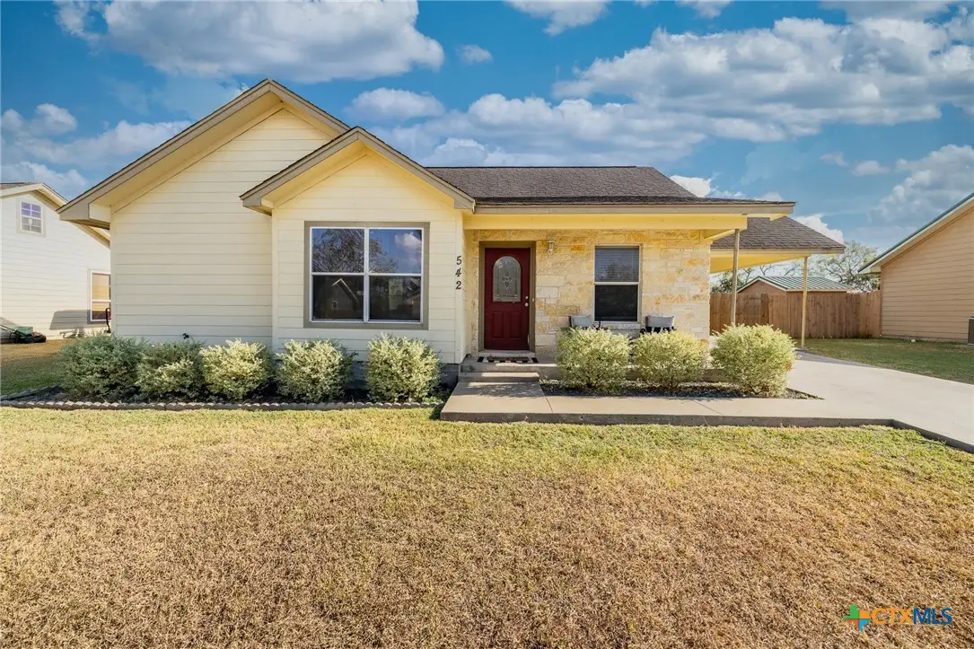 542 Guerra Lane, Gonzales, TX 78629 - Image #1