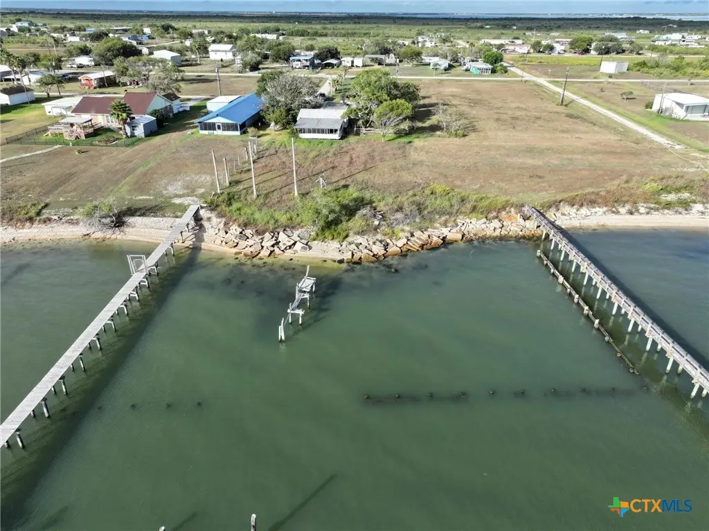 93 Sandcastle Drive, Port Lavaca, TX 77979 - Image #1