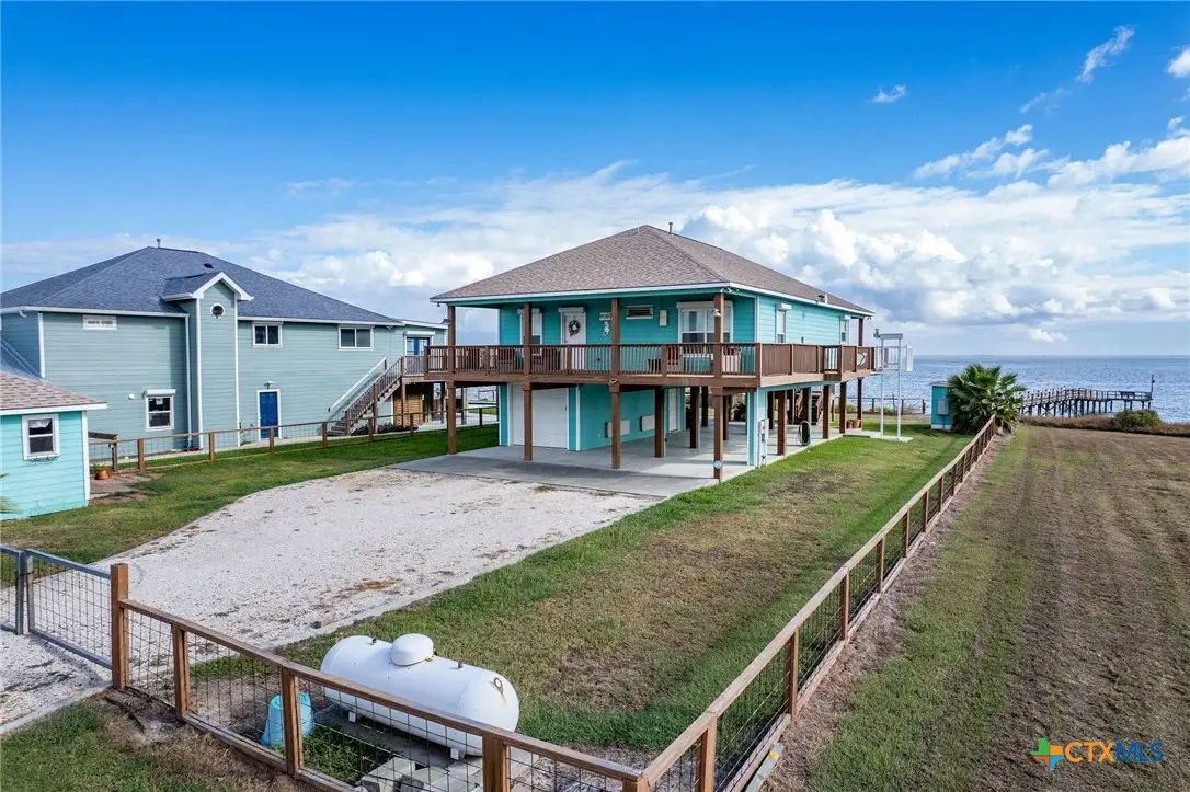 49 Lee Street, Port Lavaca, TX 77979 - Image #1