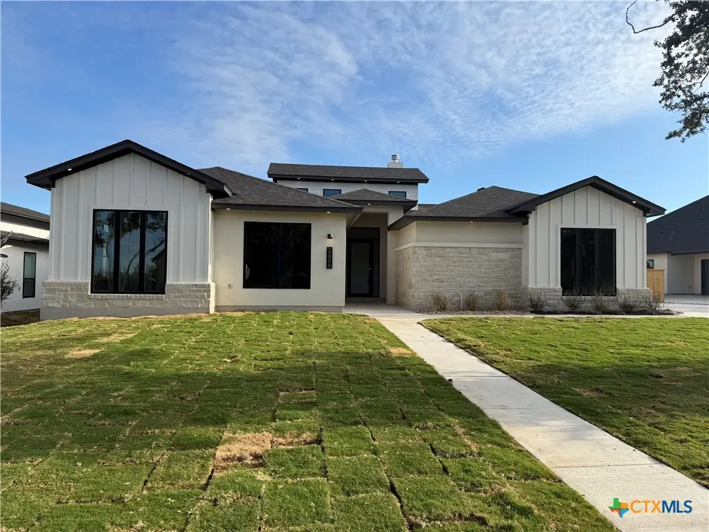 5909 Whippoorwill Road, Temple, TX 76502 - Image #1