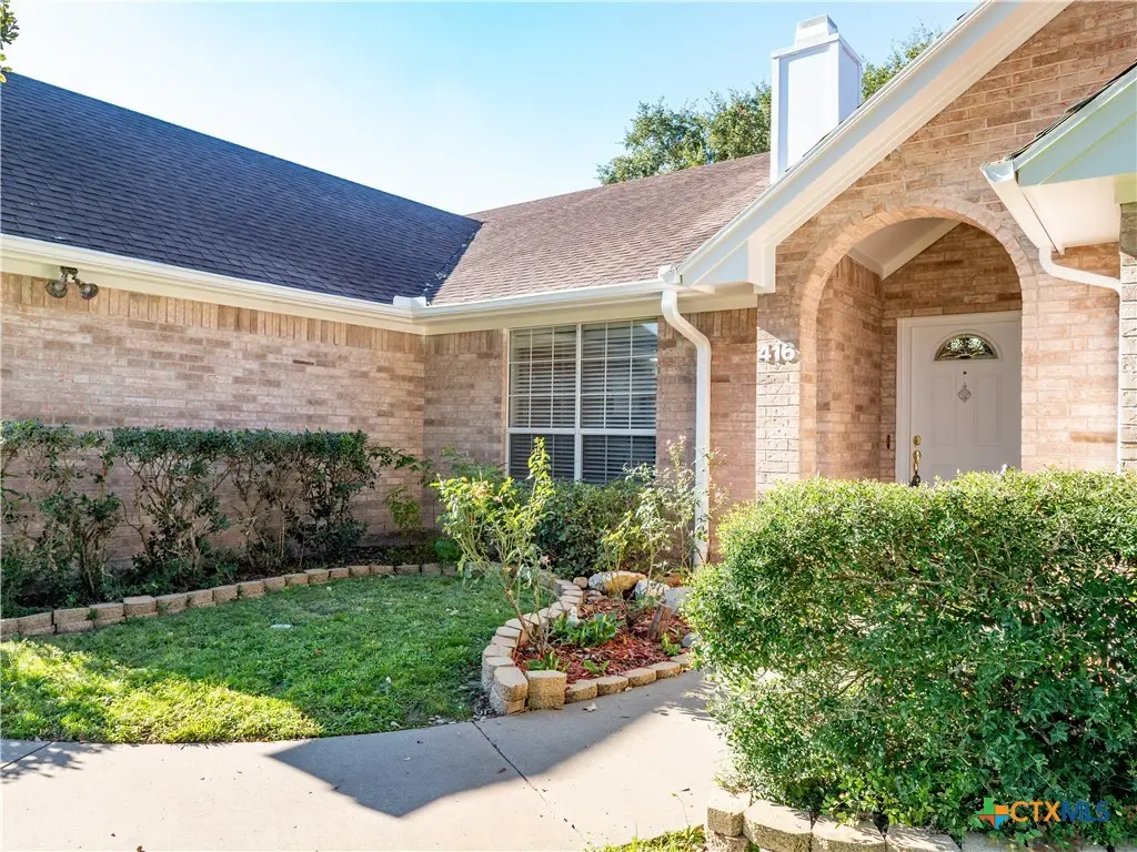 416 Charleston Drive, Victoria, TX 77904 - Image #1