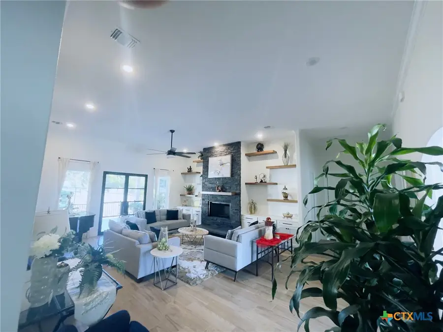 202 Mystic Shores Blvd, Spring Branch, TX 78070 - Image #3