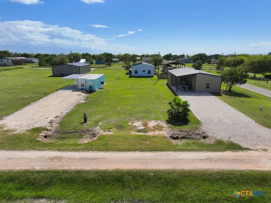 1209 W Houston, Seadrift, TX 77983 - Image #2