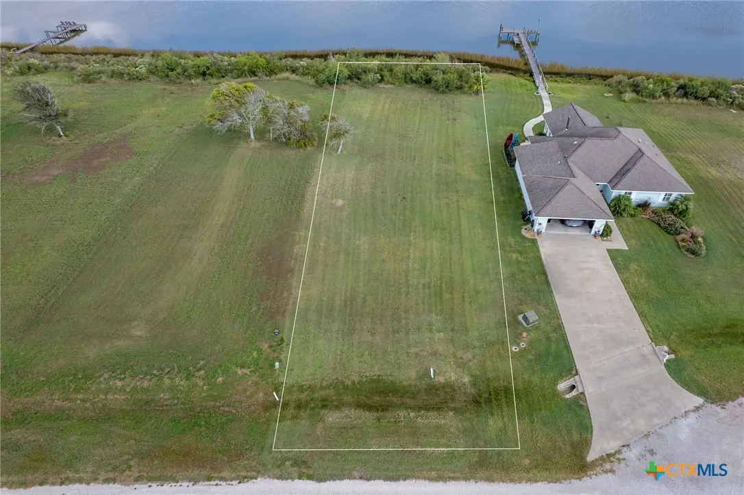 Lot 20 N Blue Heron Drive, Port Lavaca, TX 77979 - Image #1