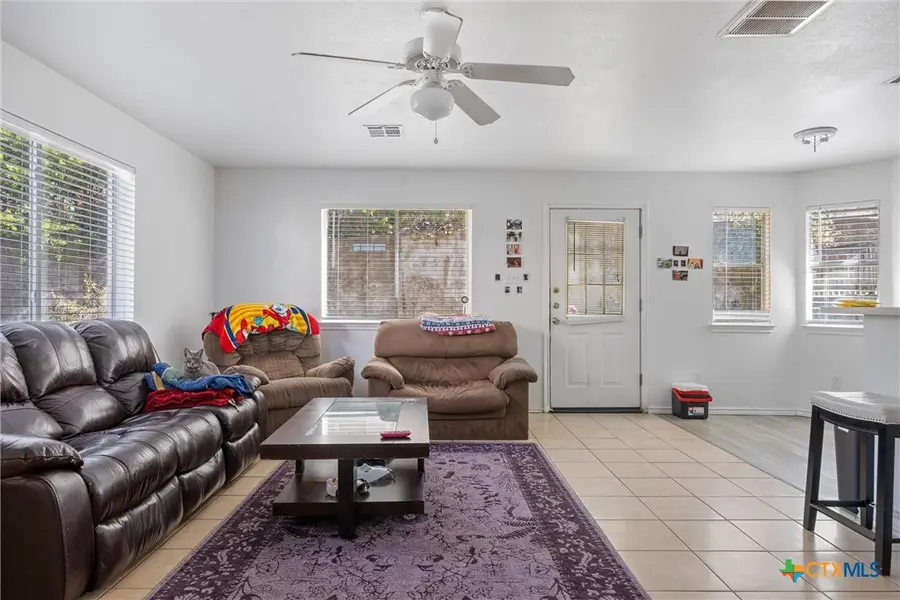 903/905 Sagewood Trail, San Marcos, TX 78666 - Image #3