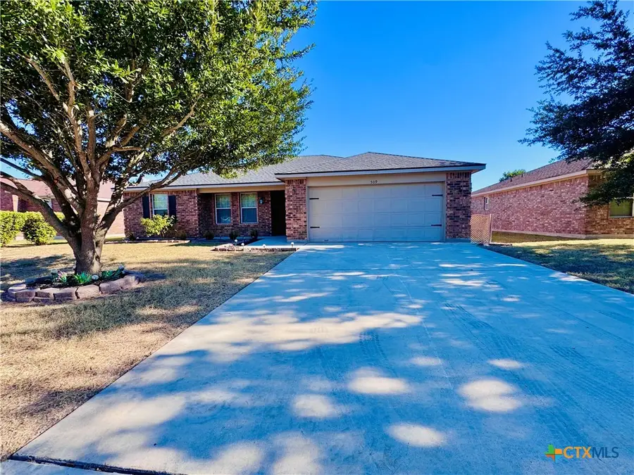 509 Christopher Cove, Lockhart, TX 78644 - Image #3