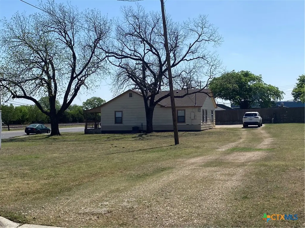 404 E Avenue D, Copperas Cove, TX 76522 - Image #1