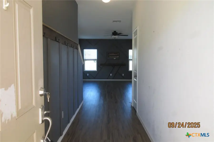 125 Greatest Gift Way, Jarrell, TX 76537 - Image #2