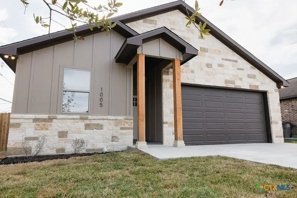 1005 Broadmoor Street, Victoria, TX 77904 - #1