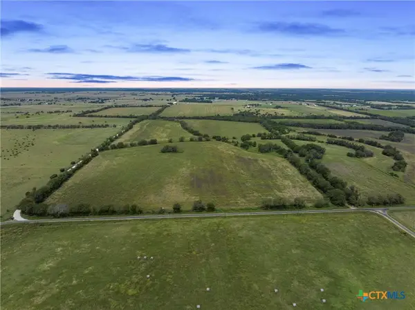 902 Mattlage Road, Crawford, TX 76638